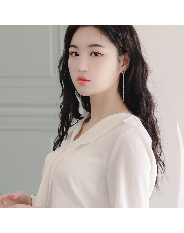 제이로렌 제이로렌 에메랄드 큐빅 진주 드롭 귀걸이 M02347 착용컷