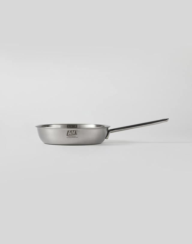 에이엠티 AMT 316Ti 통5중 프로 소테팬 22cm 착용컷