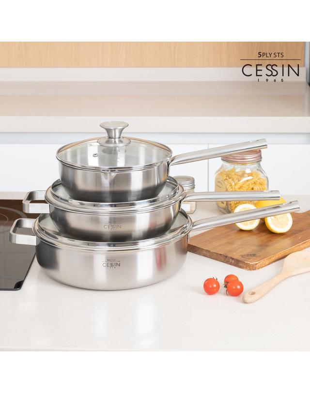 퀸센스 [세신 퀸센스] 통5중 5PLY 스테인레스 냄비 - 편수 웍 20cm 착용컷