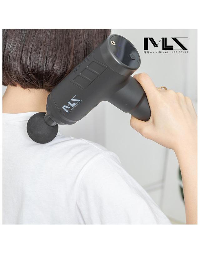 미라스 미라스 마사지건 어깨 목 안마기 마사지기 MR-222M_A 착용컷