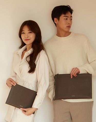 탄틴 사피아노 가죽 테일러 클러치백 T61001 브라운 3SIZE