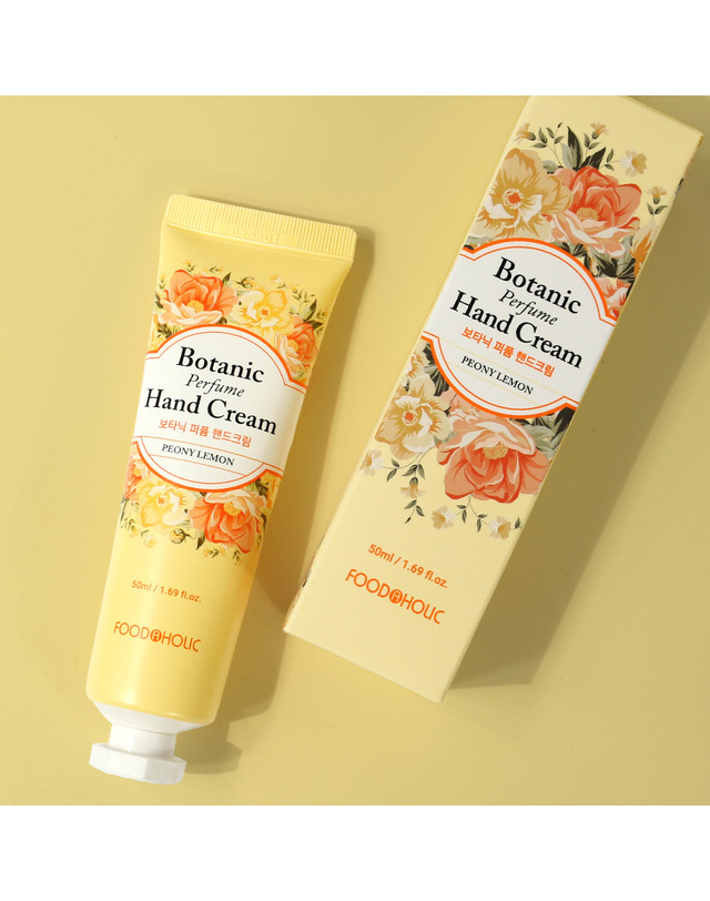 푸드어홀릭 (무배)푸드어홀릭 보타닉 퍼퓸 핸드크림 피오니 레몬 50ml /향기좋은 착용컷