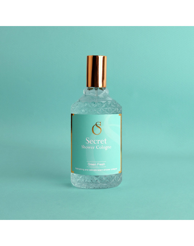 푸드어홀릭 (1+1)푸드어홀릭 시크릿 샤워코롱 그린후레쉬 170ml 착용컷