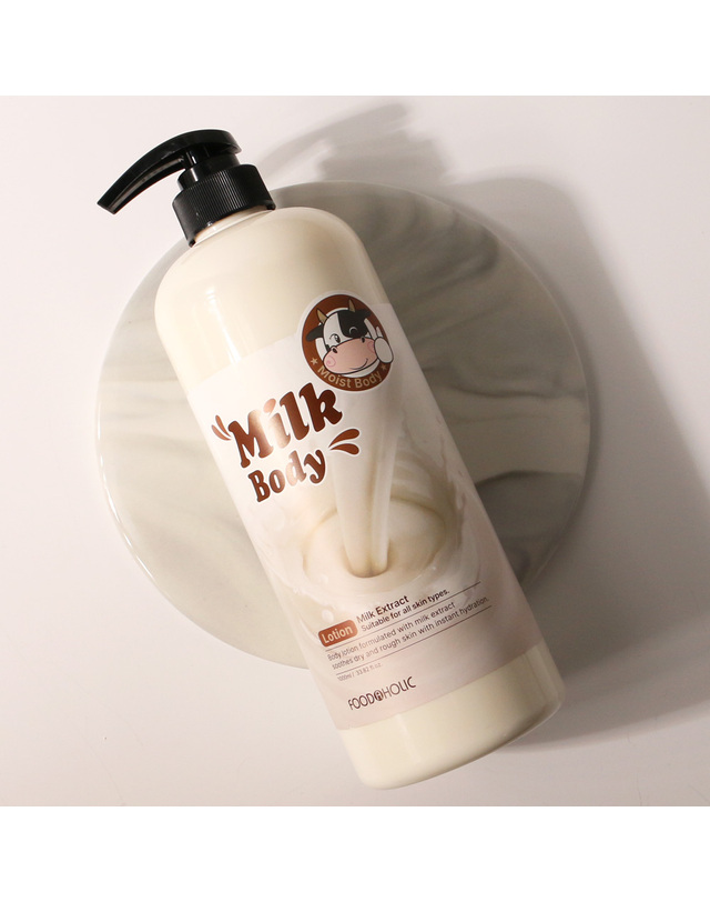 푸드어홀릭 푸드어홀릭 밀크 우유 바디로션 1000ml 착용컷