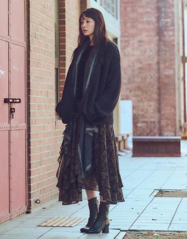 26FW 스퀘어토 램스킨 스판부츠