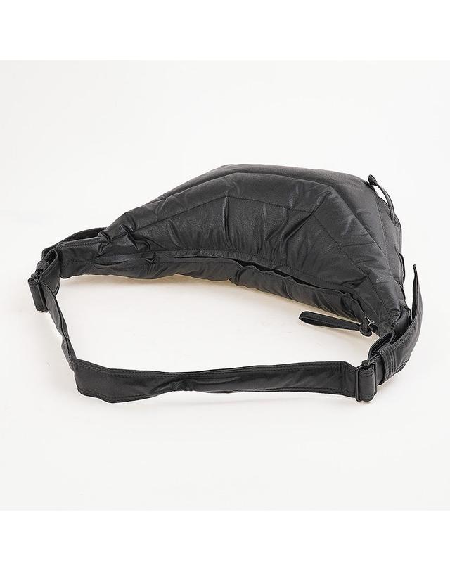 르메르 [르메르] SS26 공용 스몰 소프트 게임 백 BG293 LF1320 BK983 착용컷