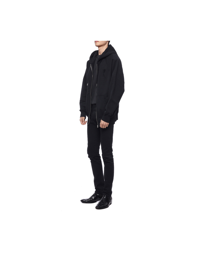 아미 (E22USW402_747_001_M_22S) 남성 하트 로고 박시핏 후드 집업 착용컷