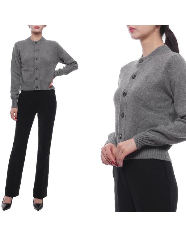 아미 24FW 여성 하트 로고 캐시미어 가디건 (FKC157 005 052 W 24F) 착용컷