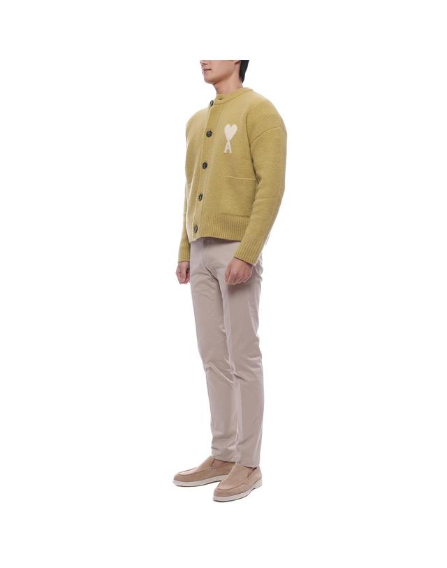 아미 25FW 남성 하트 로고 알파카 혼방 가디건 (UKC366 KN0135 3993 M 25F) 착용컷