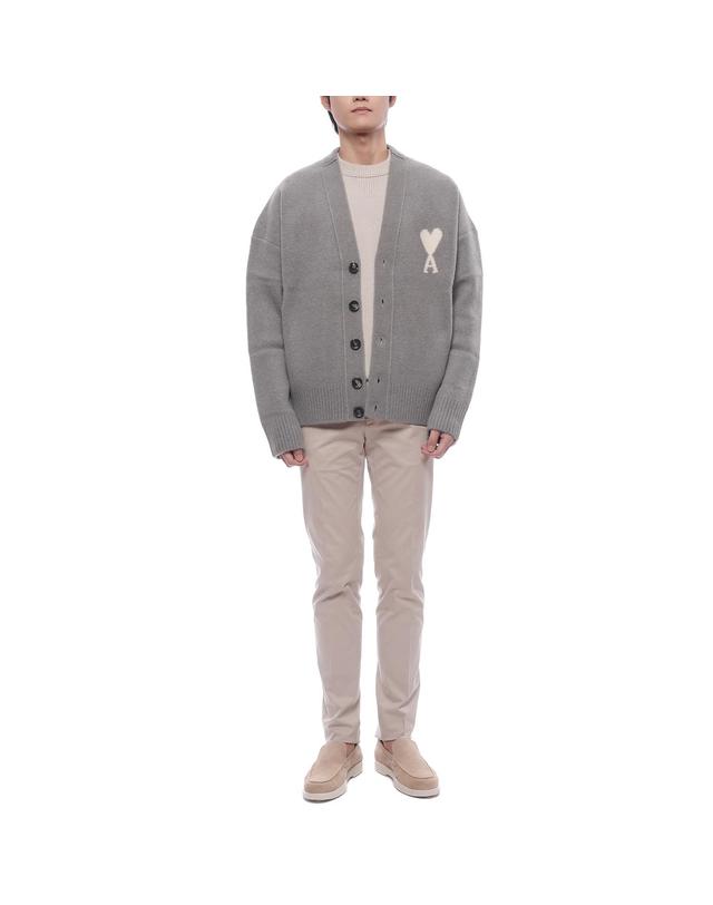 아미 25FW 남성 하트 로고 알파카 혼방 가디건 (UKC365 KN0135 058 M 25F) 착용컷