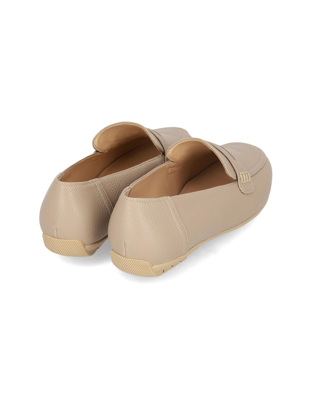 엘칸토 엘칸토 마쯔 여성 캐주얼 페니 로퍼 2cm LCWC03M339 착용컷