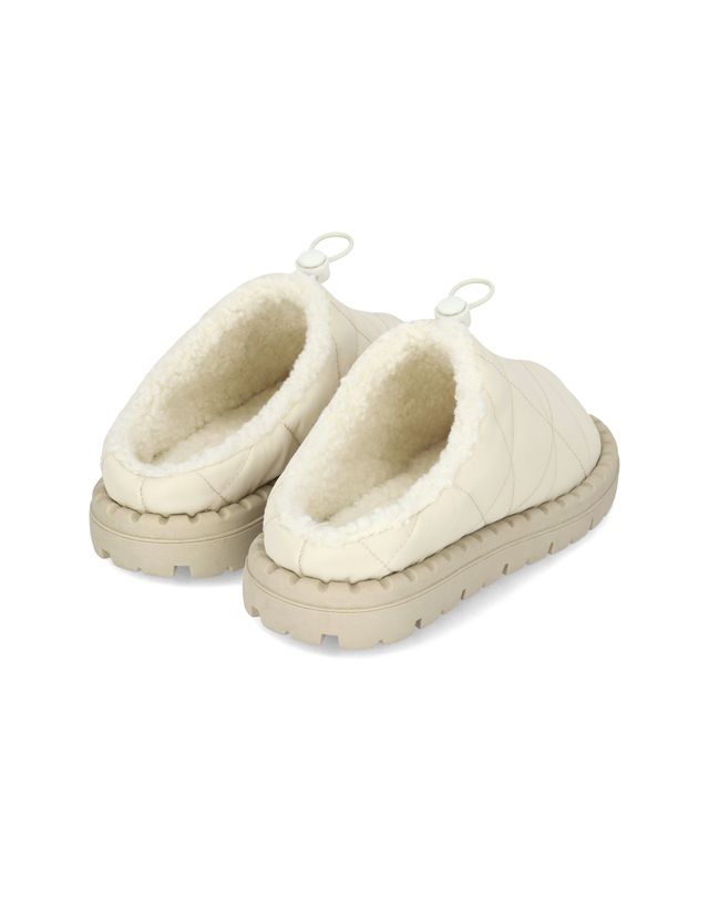 엘칸토 엘칸토 마쯔 여성 패딩 슬리퍼 3cm LCWC41M339 착용컷
