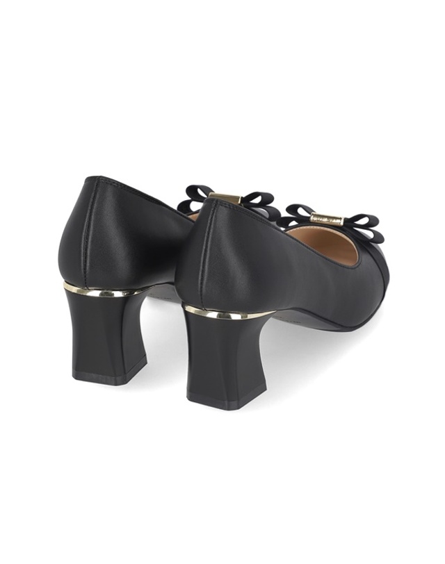 엘칸토 엘칸토 인텐스 여성 소가죽 리본 미들힐 펌프스 6cm LCWD01I413 착용컷