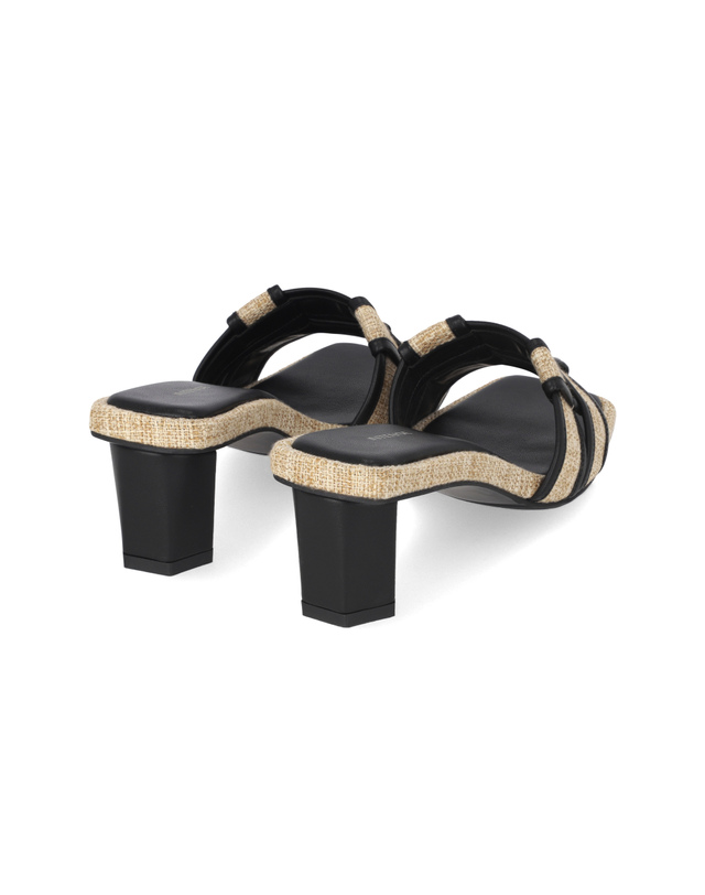엘칸토 엘칸토 인텐스 여성 핸드 크래프트 미들힐 뮬 5.5cm LCWW43I426 착용컷