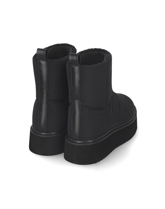 엘칸토 엘칸토 마쯔 여성 캐주얼 패딩 부츠 4cm LCWA06M44V 착용컷
