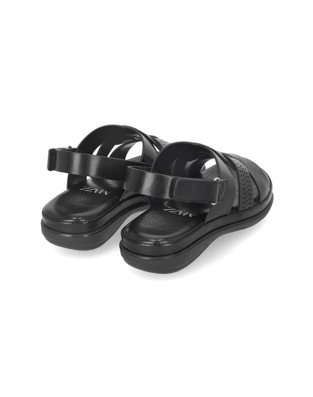 엘칸토 엘칸토 마쯔 여성 펀칭 라인 경량 컴포트 샌들 2cm LCWW91M526 착용컷