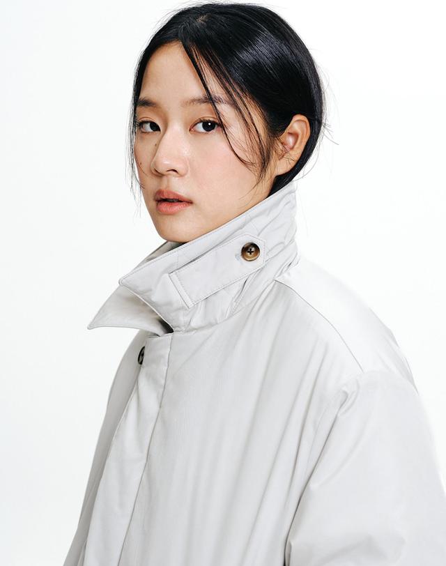 나우 코쿤 카라 패딩 자켓 Warm Gray 착용컷