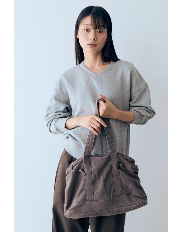 나우 윌로우 보스턴 백 Brown 착용컷