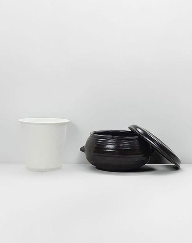 옹기종기 전통 한식기 옹기 소금통 양념통 항아리 찬통(소) 200ml 1+1 착용컷