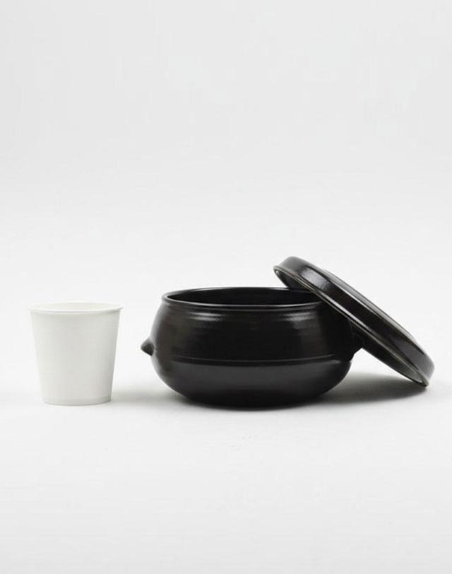 옹기종기 전통 한식기 옹기 소금통 양념통 항아리 찬통(특대) 1L 1세트 (뚜껑포함) 착용컷