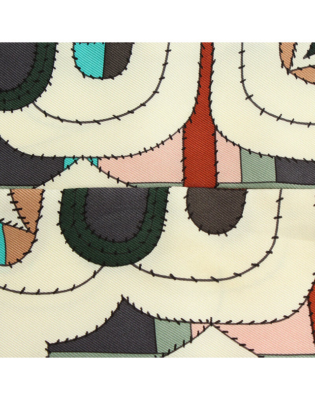 에르메스 [중고명품] [중고명품] 에르메스 아이누 에스프리 트윌리 브라운 착용컷