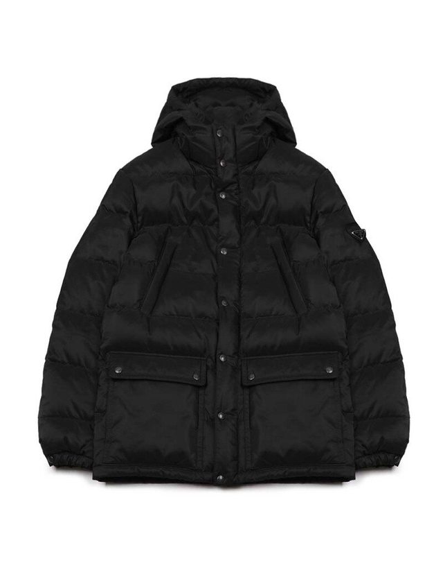 프라다 [명품] 프라다 삼각 로고 다운 후드 패딩 자켓 SGH589 106O F0002 BLACK 착용컷