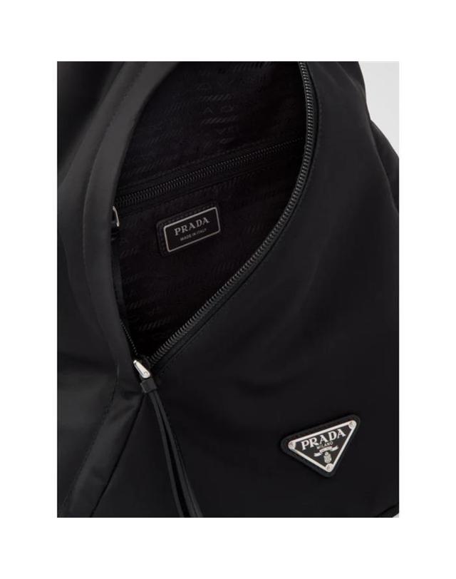 프라다 [명품] 프라다 리나일론 가죽 백팩 블랙 2VZ092 2DMG F0002 BLACK 착용컷