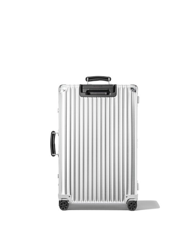 리모와 [명품] 리모와 캐리어 RIMOWA 체크인 미디움 클래식 RIMOWA 97363 밝은 그레이 착용컷