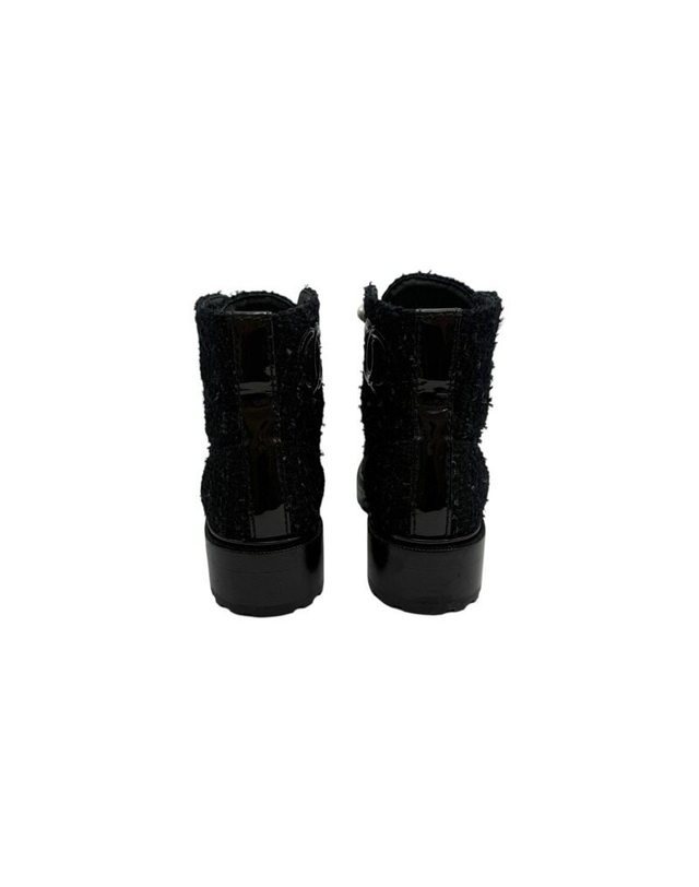 샤넬 [중고명품] [중고명품] 샤넬 트위드 페이던트 펄 레이스업 38C 250 G35154 여성 워커 BLACK 착용컷