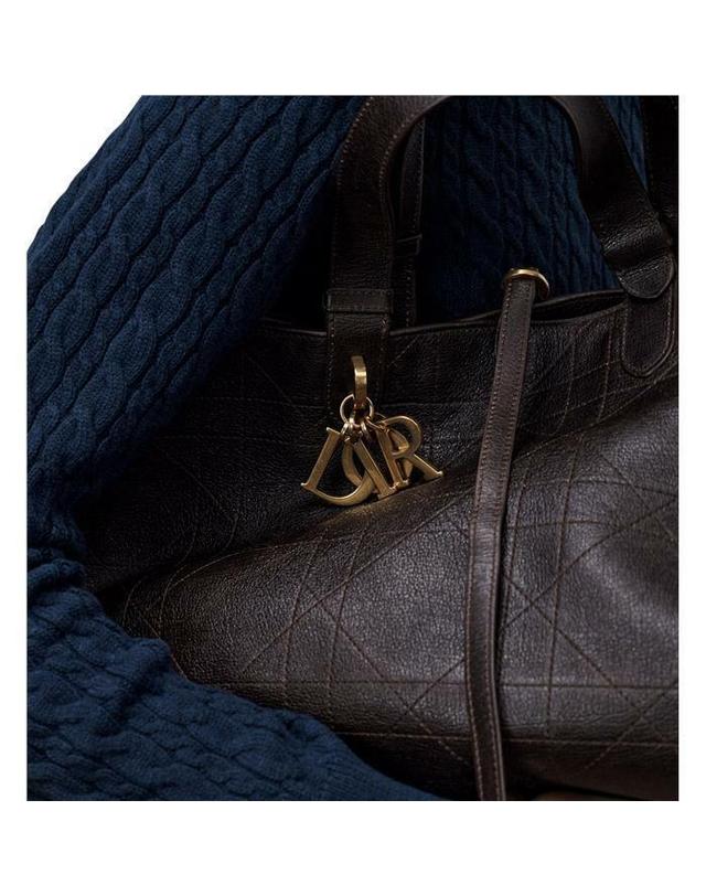 크리스찬디올 크리스찬 디올 [명품] 디올 Dior Toujours 라지 백 M2820CUVD_M61M 진한 그레이 착용컷