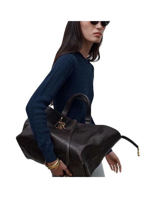 크리스찬디올 크리스찬 디올 [명품] 디올 Dior Toujours 라지 백 M2820CUVD_M61M 진한 그레이 착용컷