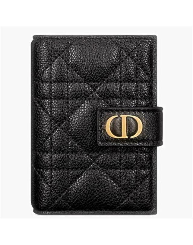 디올 [명품]내일도착 디올 DIOR CARO 버티컬 카드 지갑 S5157UWHCM900 S5157UWHCM900 BLACK 착용컷