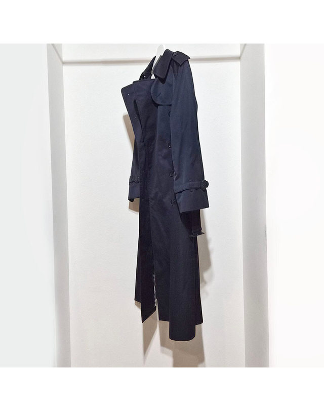 버버리 키즈 버버리 [중고명품] [중고명품] 버버리 더블 브레스티드 트렌치코트 L118943 네이비 착용컷