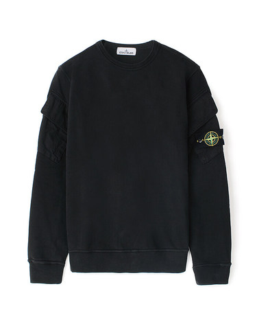 [명품] 25FW 스톤 와펜 포켓 기모 맨투맨 블랙 K2S156100008 S0A20 V0029