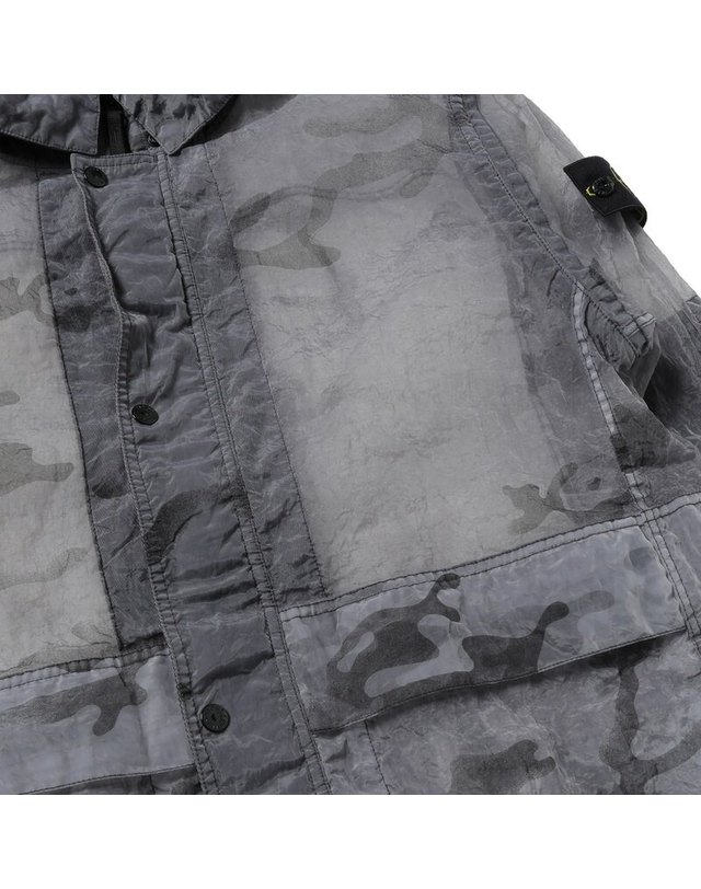 스톤아일랜드 키즈 스톤아일랜드 [명품] 26SS 스톤아일랜드 페이디드 카모 남성 자켓 L1S15 4100115 S00E8 V002D 네이비 착용컷