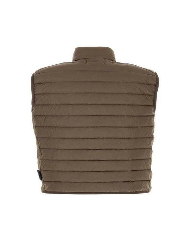 스톤아일랜드 [명품] 24FW 스톤아일랜드 와펜 룸우븐 챔버스 다운 베스트 월넛 8115G0724 V0075 BLACK 착용컷