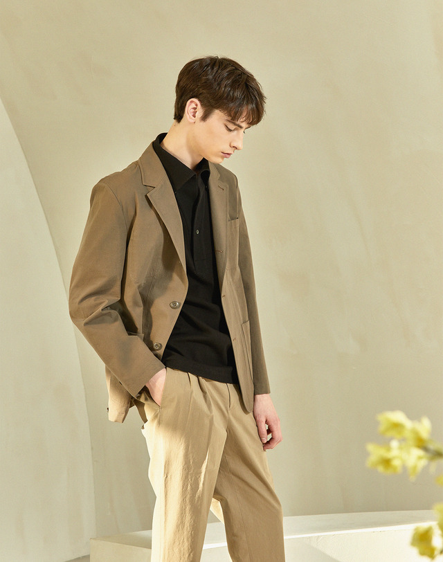 소루 [Solew] Workwear Jacket_Khaki 착용컷