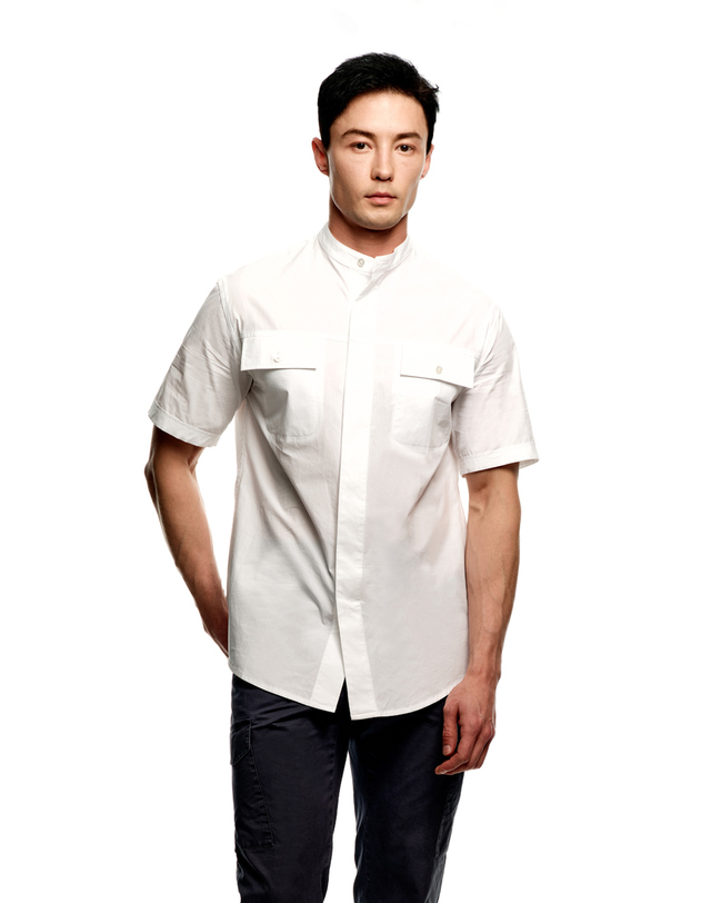 소루 [Solew] China Hidden Button Short Sleeve Shirt_White 화이트 착용컷