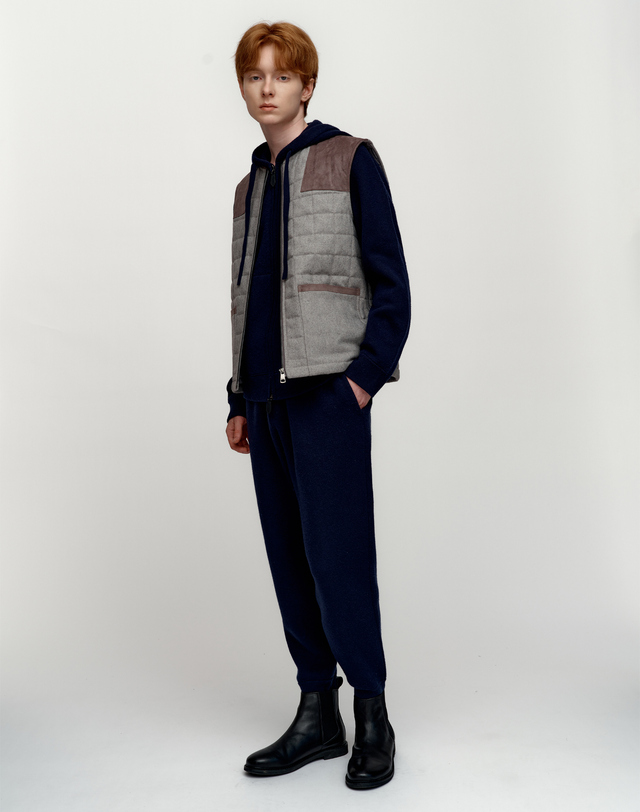 소루 [Solew] Square Quilting Wool Vest_Grey 그레이 착용컷