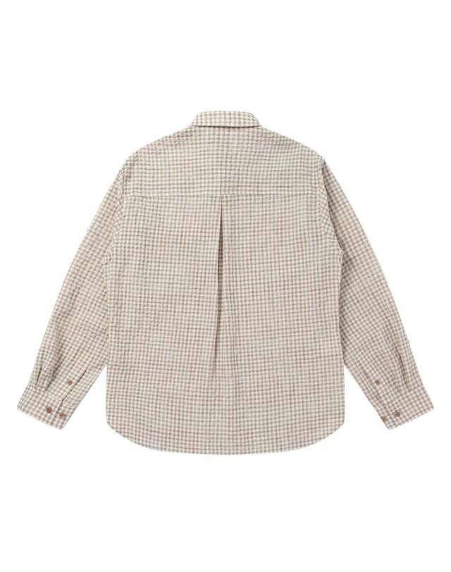 소루 Relaxed Fit Seersucker Shirt_Beige 블랙 착용컷