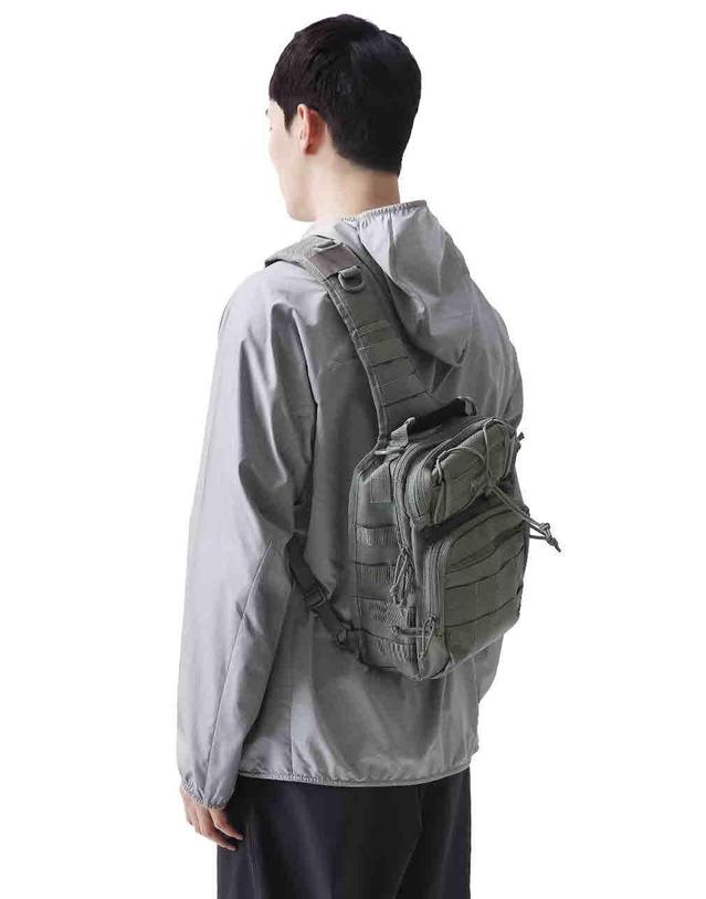 맥포스 맥포스 점보 스왈로우 슬링백 - 포리지 착용컷