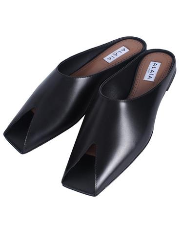 알라이아 24FW 여성 스파이크 플랫 뮬 블랙 AA3M088CK122 999