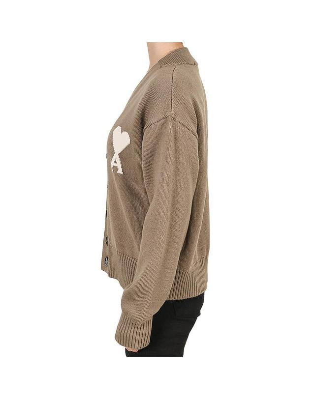 아미 아미 26SS 공용 빅 하트로고 울 가디건 베이지토프 UKC380 KN0156 A117 착용컷