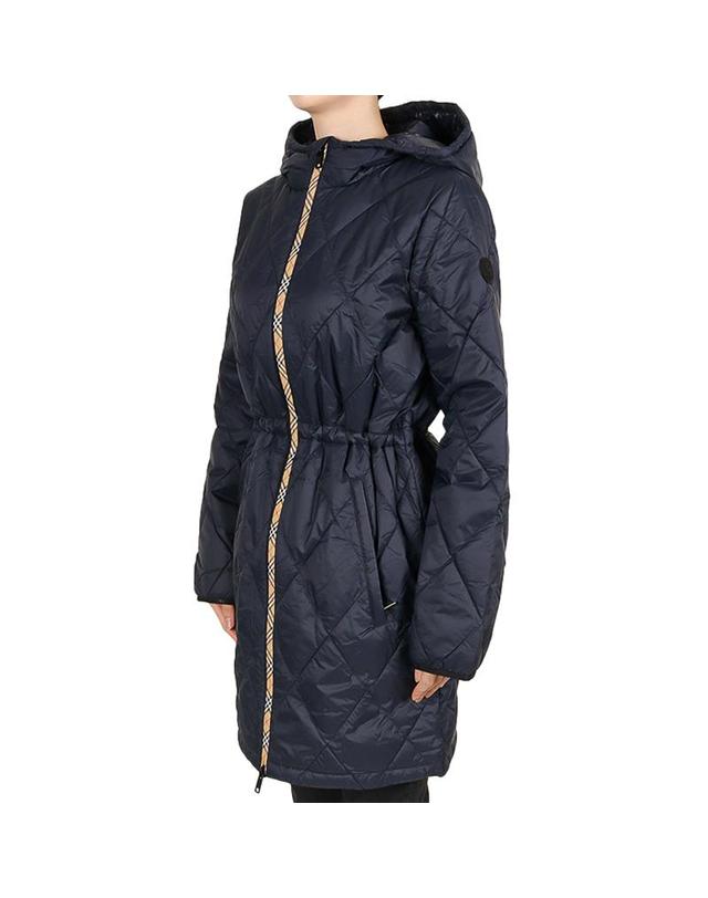 버버리 버버리 26FW 여성 체크 테이프 퀄팅 후드 자켓 네이비 성인사이즈 8126238 A1222 12-14Y 착용컷