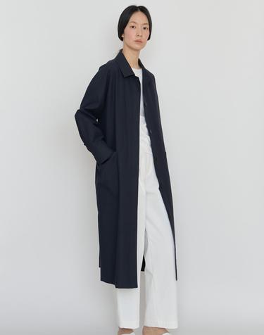 Back shirring light coat navy