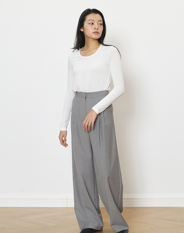 마누엘에기욤 Relaxed tailored pants gray 착용컷