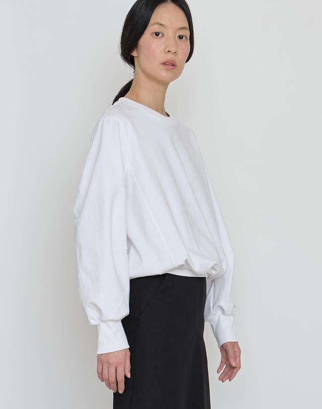 마누엘에기욤 Volume cut sweat top off white 착용컷
