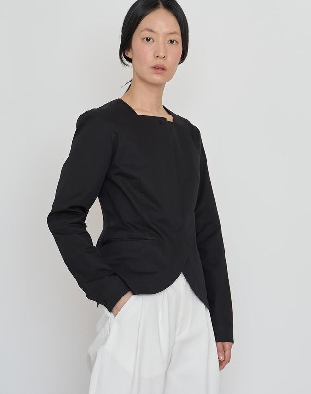 마누엘에기욤 Square neck shirtlike jacket 착용컷