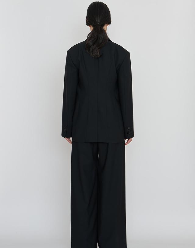 마누엘에기욤 Light wool signature jacket 착용컷