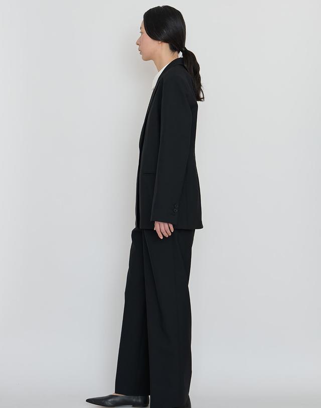 마누엘에기욤 Light wool signature jacket 착용컷